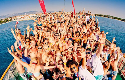 kunestra agency party boat